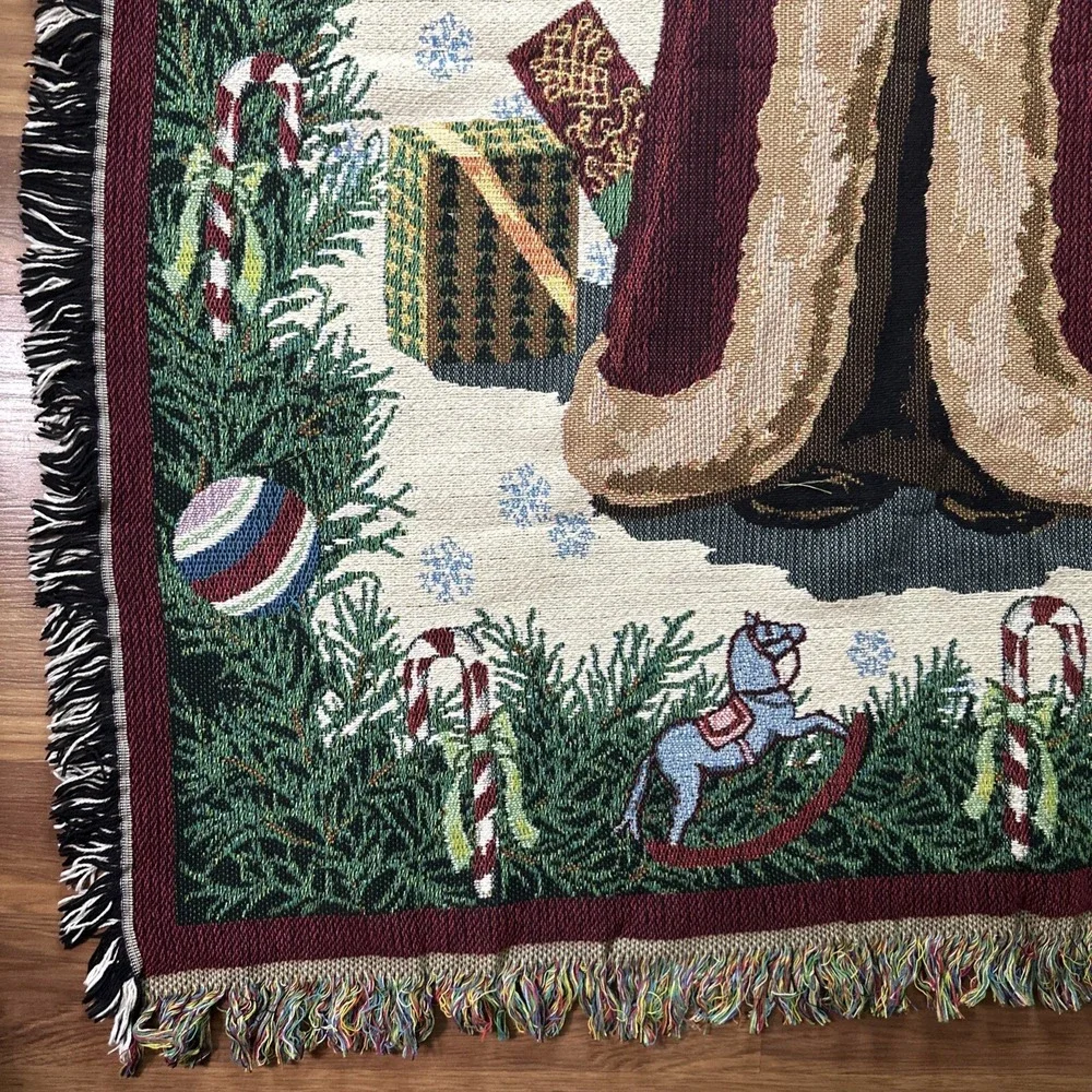 Goodwin Weaver Old World Christmas Santa Tapestry Fringe Throw Blanket 64x44 USA